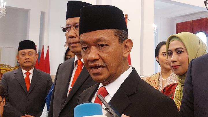 Bahlil Rapim Bersama Jajaran Kementerian ESDM dalam di Hari Pertama Kerja