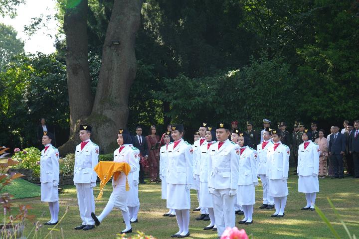 KBRI London Menyelenggarakan Upacara Bendera HUT RI ke-79