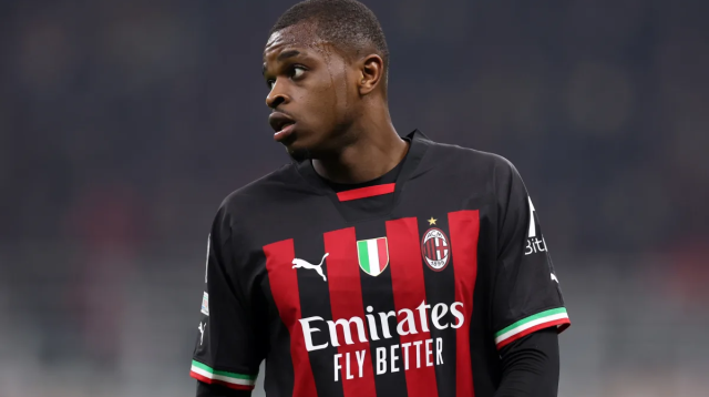 Setelah gagal menggaet Todibo, Juventus mengubah strategi transfer dan ingin investasi secara berbeda untuk membeli bek baru