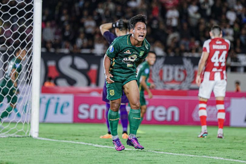 Persebaya Surabaya mengungkapkan bahwa gelandang mudanya yakni Toni Firmansyah sekarang ini tengah menjalani sanksi disiplin.