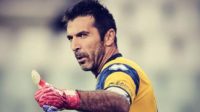 Gianluigi Buffon Terima Penghargaan Presiden UEFA pada waktu Undian Kejuaraan Champions Dilakukan