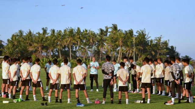 Nova Arianto Akui Ada Perbedaan Derajat Pemain Inti lalu Cadangan di area area Timnas U-17 Indonesia