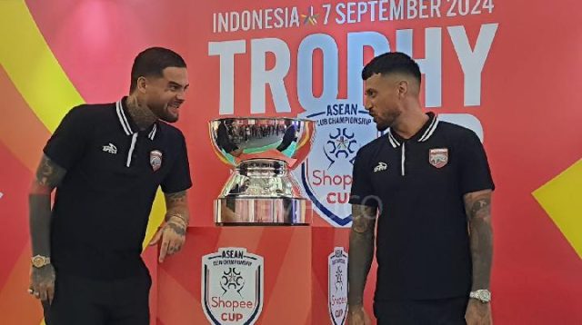 Stefano Lilipaly lalu Diego Michels Hadiri Trophy Tour ASEAN Club Championships, Langsung Target Gelar Juara