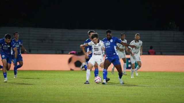 Rekap Hasil dan juga juga Klasemen Turnamen 1 Kamis 17 Oktober 2024: PSIS Semarang vs Persija Ibukota 0-2, Dewa United vs Persik Kediri 2-3