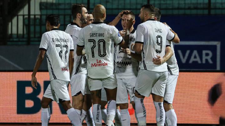 Persija DKI DKI Jakarta Kalahkan PSIS Semarang 2-0 di dalam area Pekan Kedelapan Kompetisi 1, Carlos Pena Bela Para Strikernya yang dimaksud yang disebutkan Gagal Cetak Gol